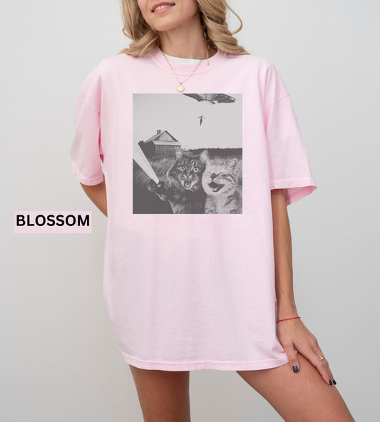 Cat UFO Graphic T-Shirt