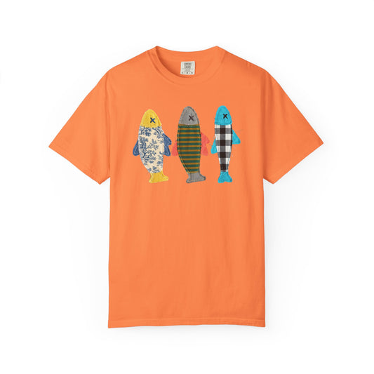 Faux patterned fish trio graphic tee in Melon with faux patterned fish on garment-dyed cotton — color option