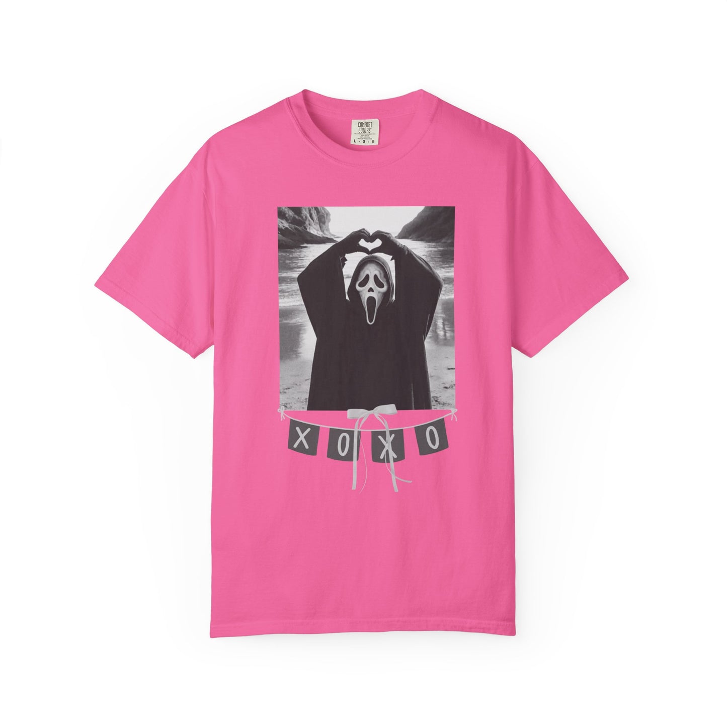 Scream Mask 'XOXO' Graphic T-Shirt