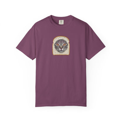 berry t-shirt with graphic of cat sticking out a bread loaf on a white background