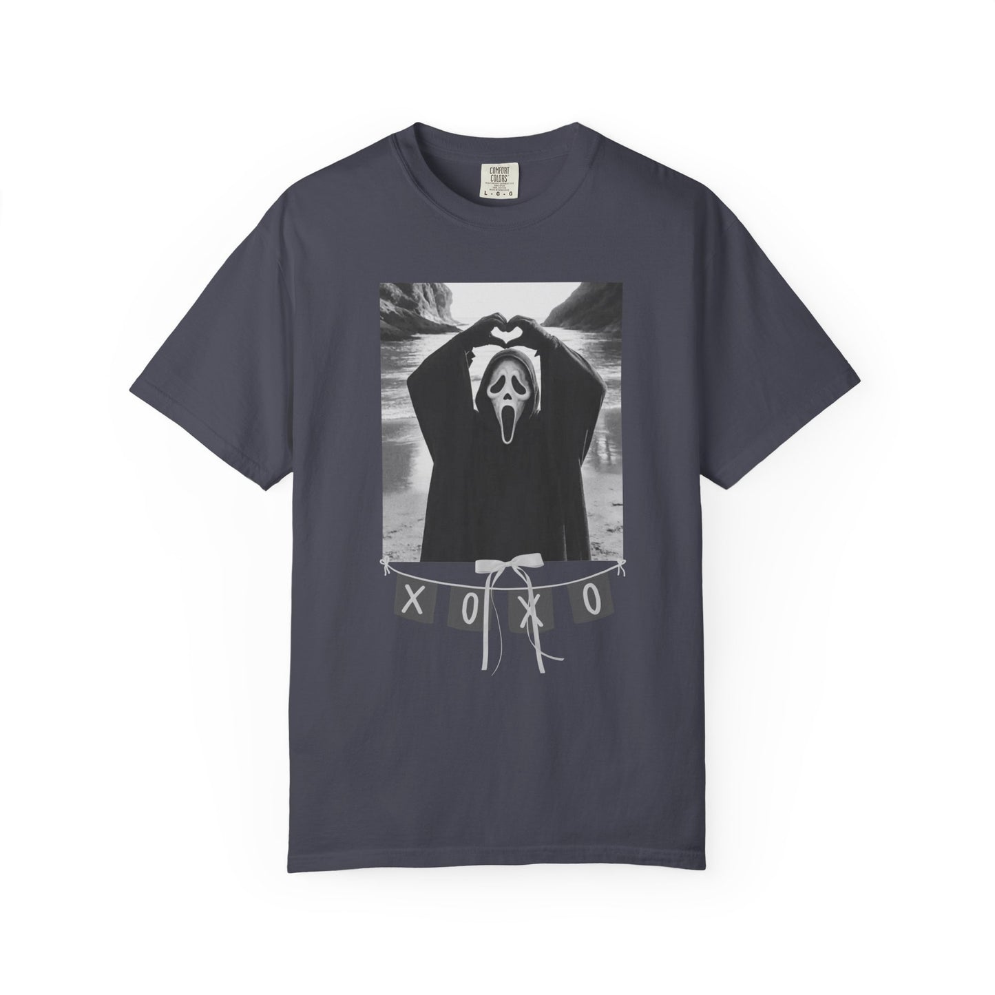 Scream Mask 'XOXO' Graphic T-Shirt