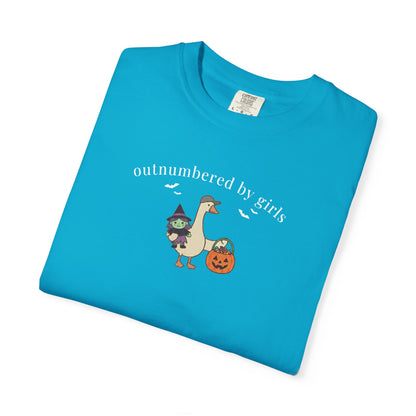 Silly Goose Outnumbered by Girls Halloween graphic tee in Sapphire – GodaStudio