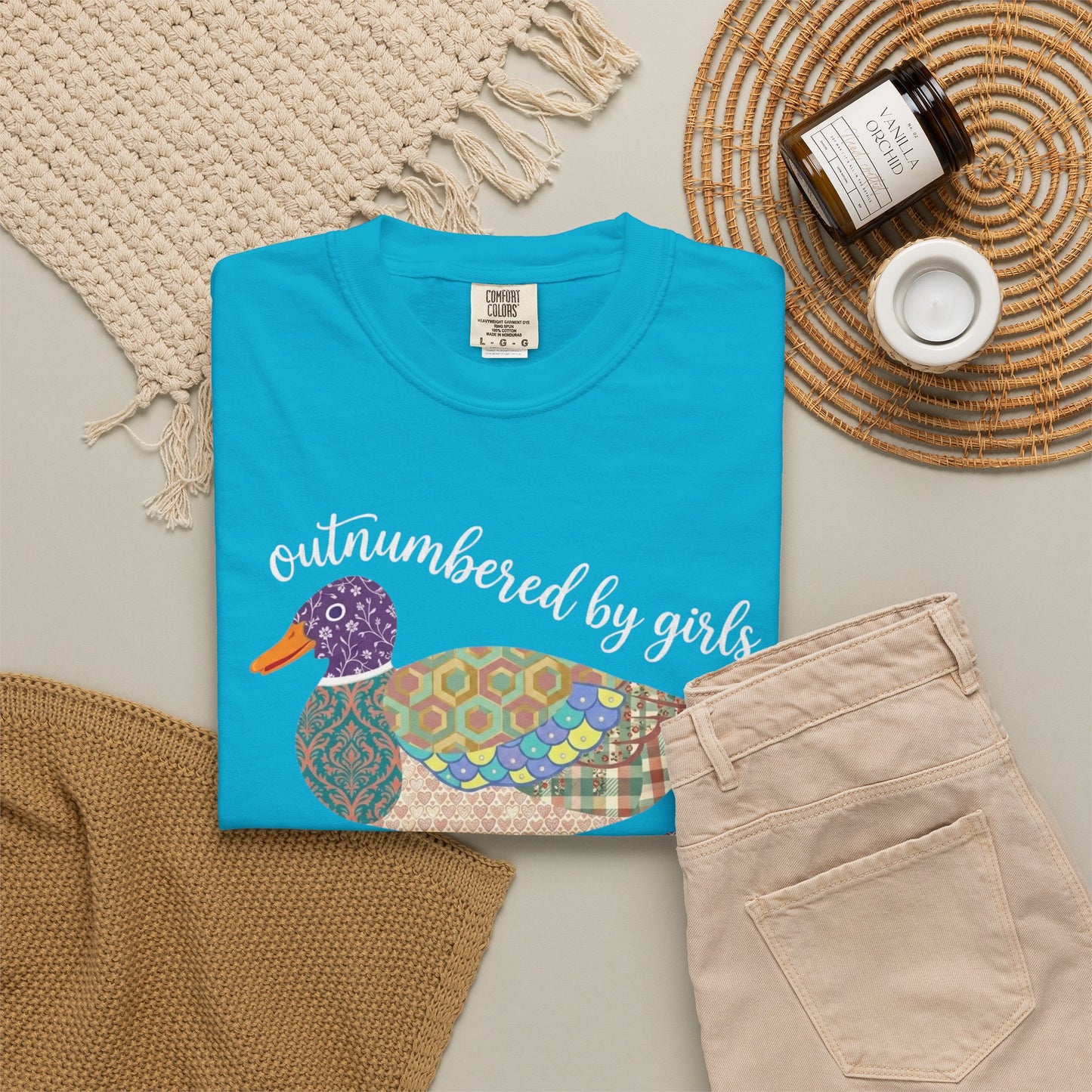 Duck Family "Outnumbered by Girls" Graphic T-Shirt – Sapphire
