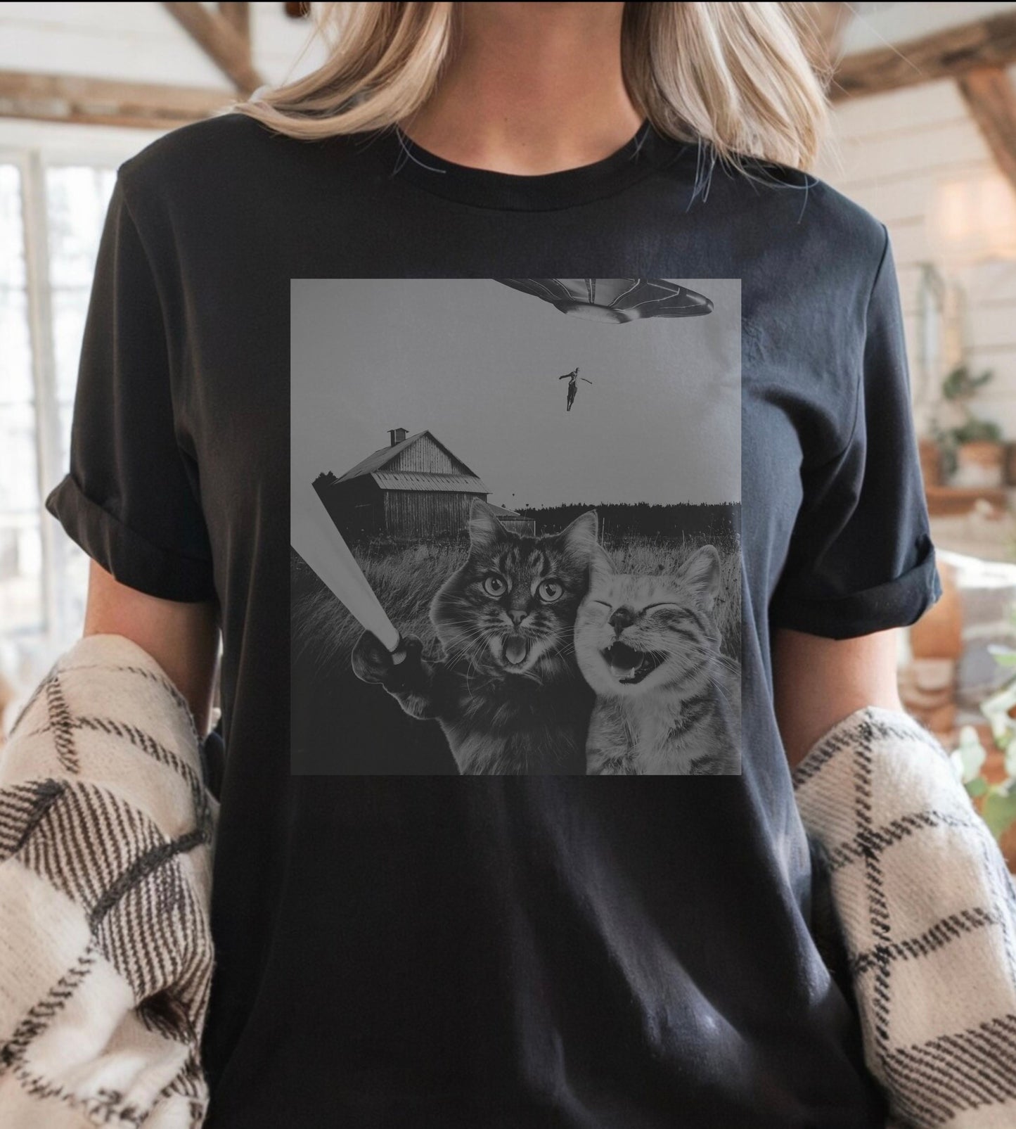 Cat UFO Graphic T-Shirt