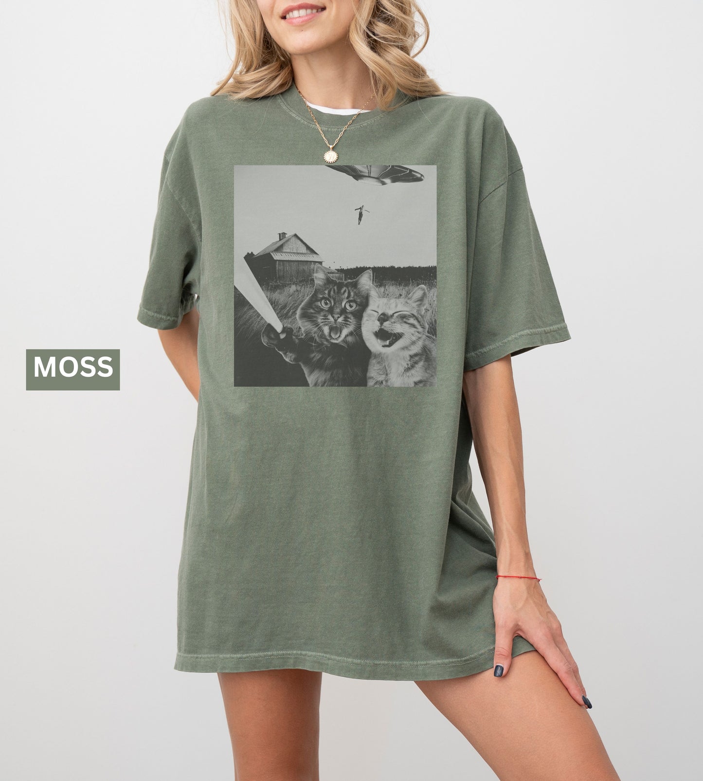 Cat UFO Graphic T-Shirt