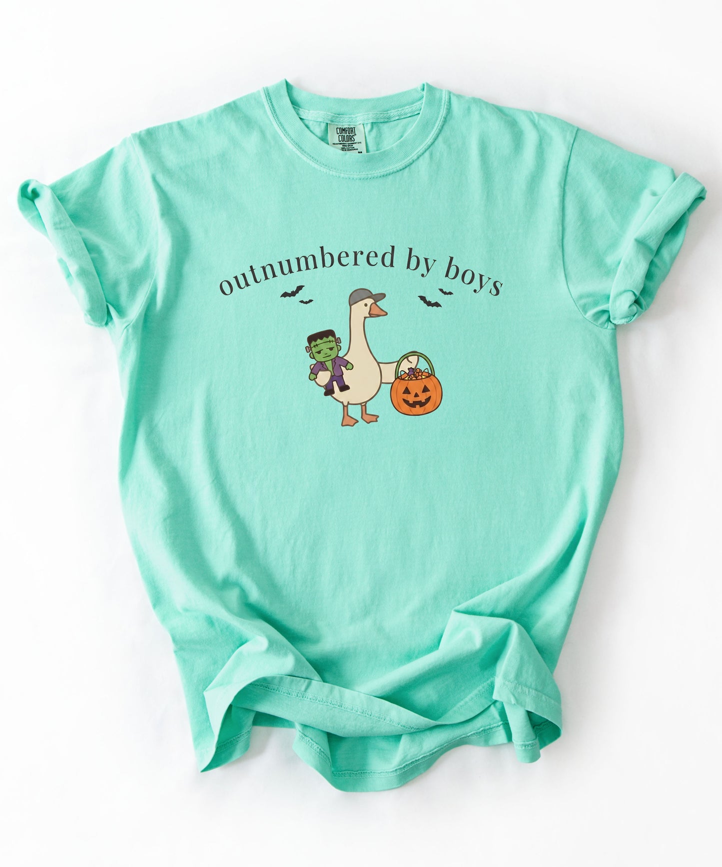 Silly Goose Outnumbered by Boys Halloween graphic tee in Island Reef – GodaStudio
