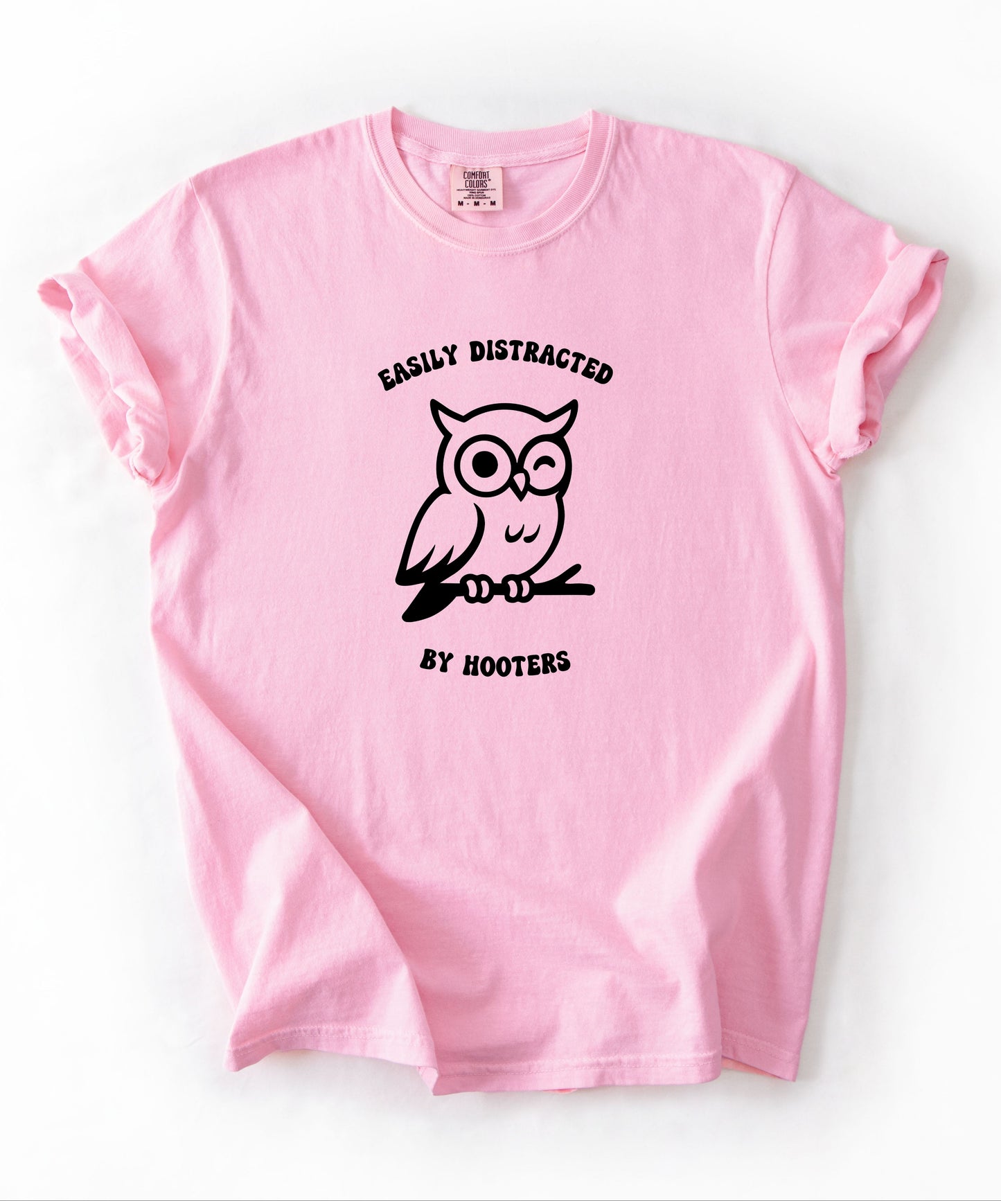 asily Distracted by Hooters funny owl graphic tee in Blossom – GodaStudio