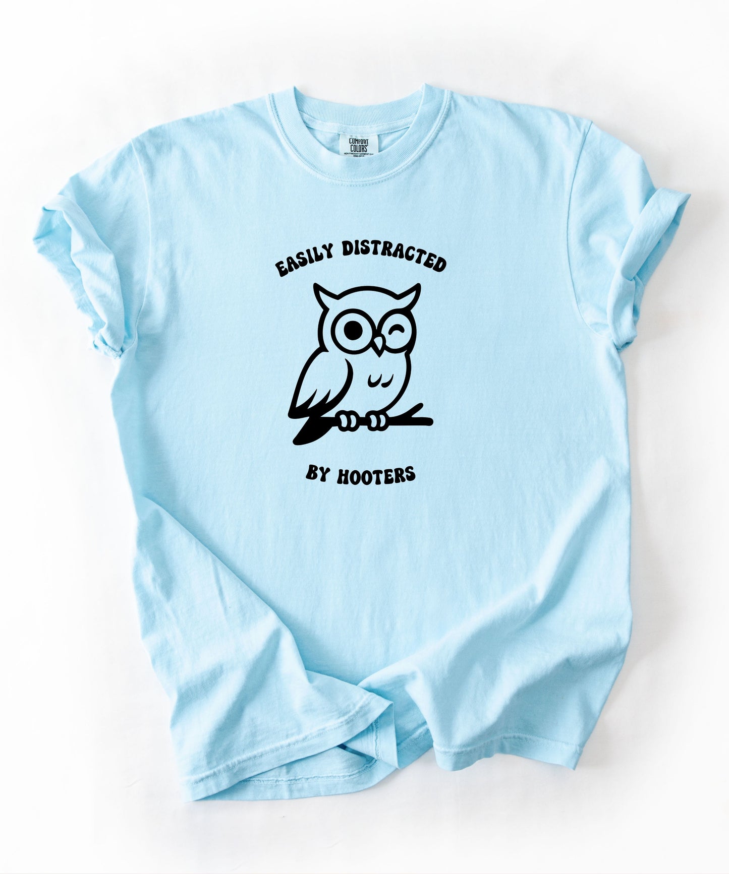 asily Distracted by Hooters funny owl graphic tee in Chambray – GodaStudio