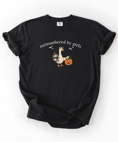 Silly Goose Outnumbered by Girls Halloween graphic tee in Black – GodaStudio