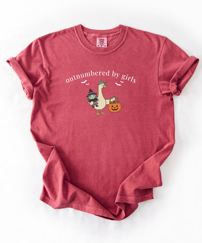Silly Goose Outnumbered by Girls Halloween graphic tee in Crimson – GodaStudio