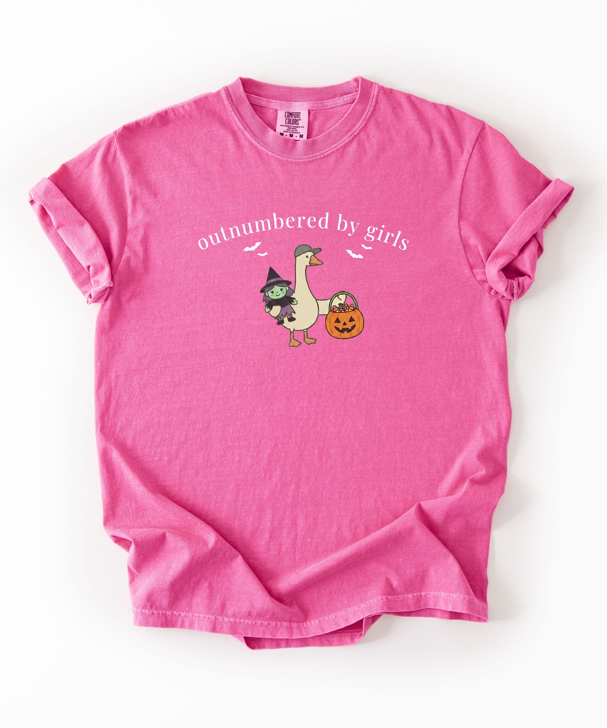 Silly Goose Outnumbered by Girls Halloween graphic tee in Crunchberry– GodaStudio