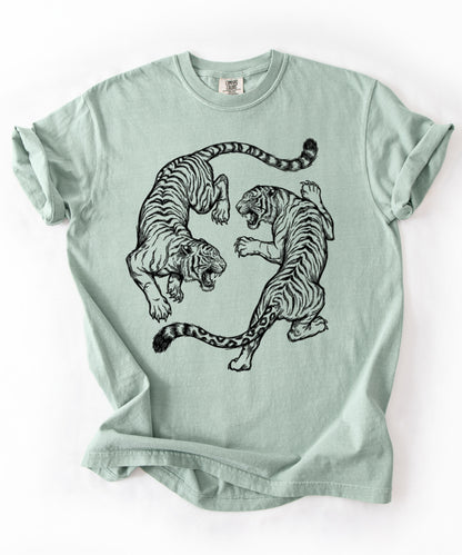 Bay garment-dyed dual tiger graphic tee with vintage engraving style print 