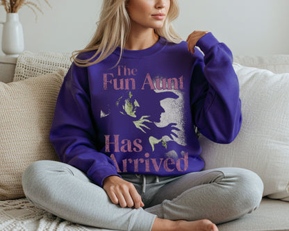 "The Fun Aunt Has Arrived" Vintage Horror Graphic Crewneck Sweatshirt