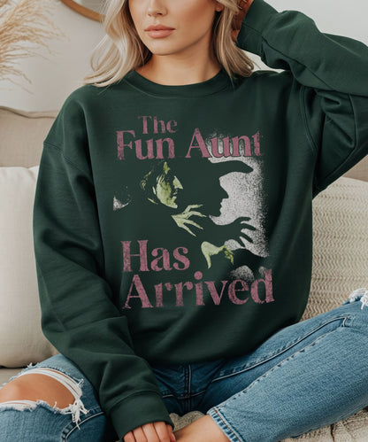 "The Fun Aunt Has Arrived" Vintage Horror Graphic Crewneck Sweatshirt