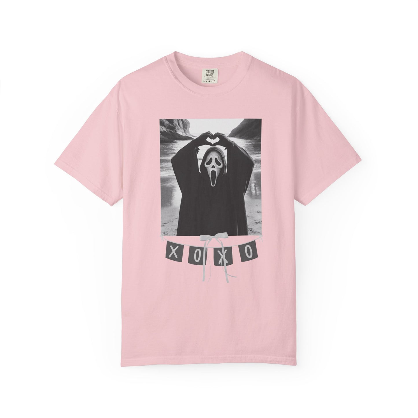 Scream Mask 'XOXO' Graphic T-Shirt