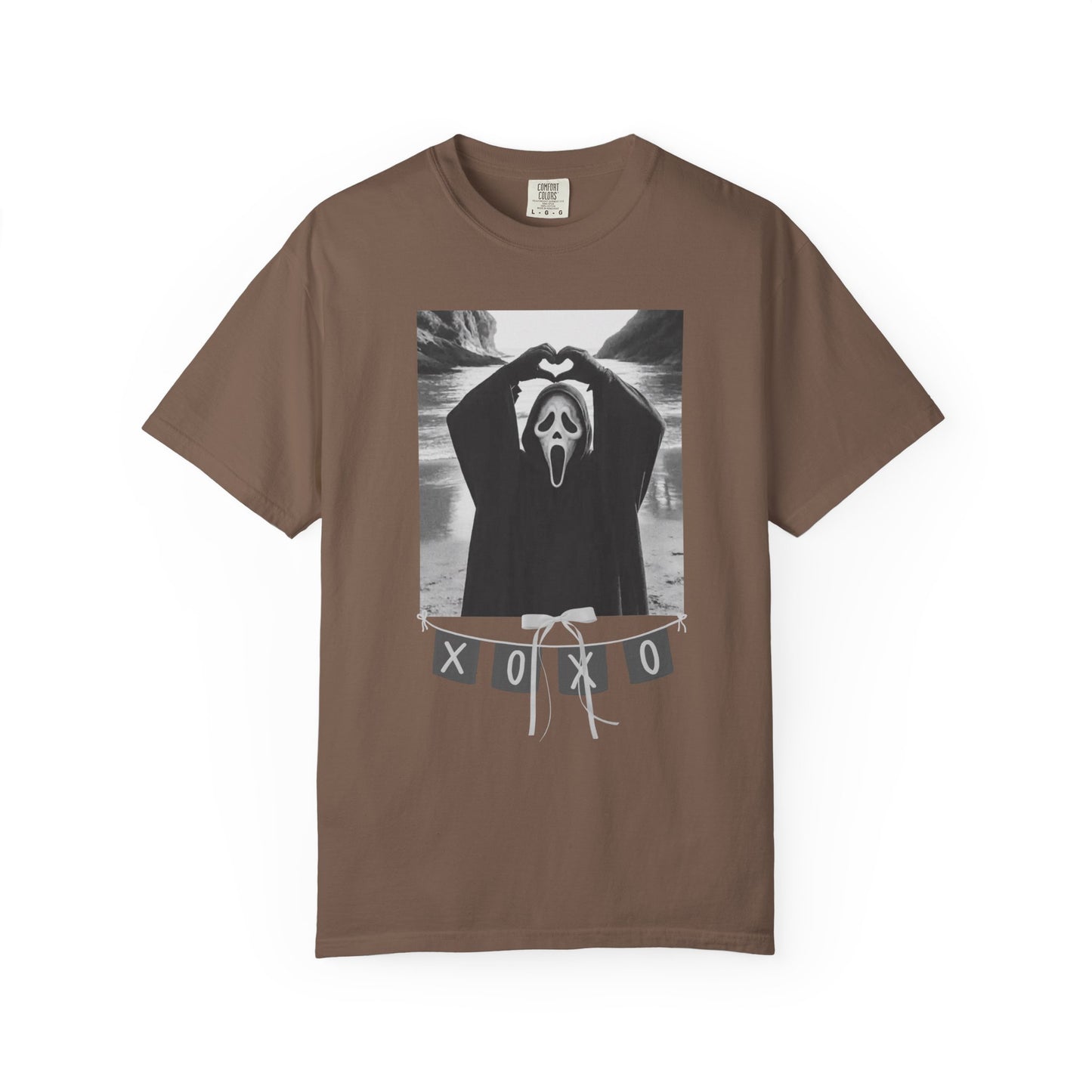 Scream Mask 'XOXO' Graphic T-Shirt