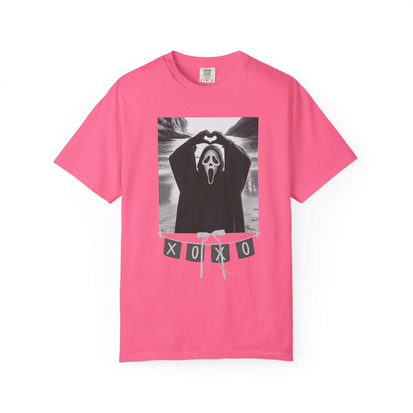 Scream Mask 'XOXO' Graphic T-Shirt